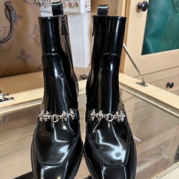 Christian Louboutin Black Chain-Link Accent Size 38 Patent Leather Booties - Picture 3 of 6